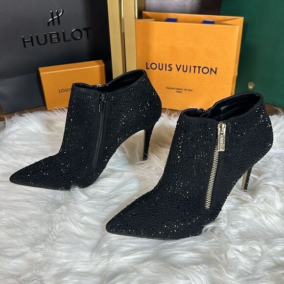 BNIB heeled booties - Picture 2 of 11